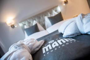 Отель MANNI home - rooms & apartments  Майрхофен